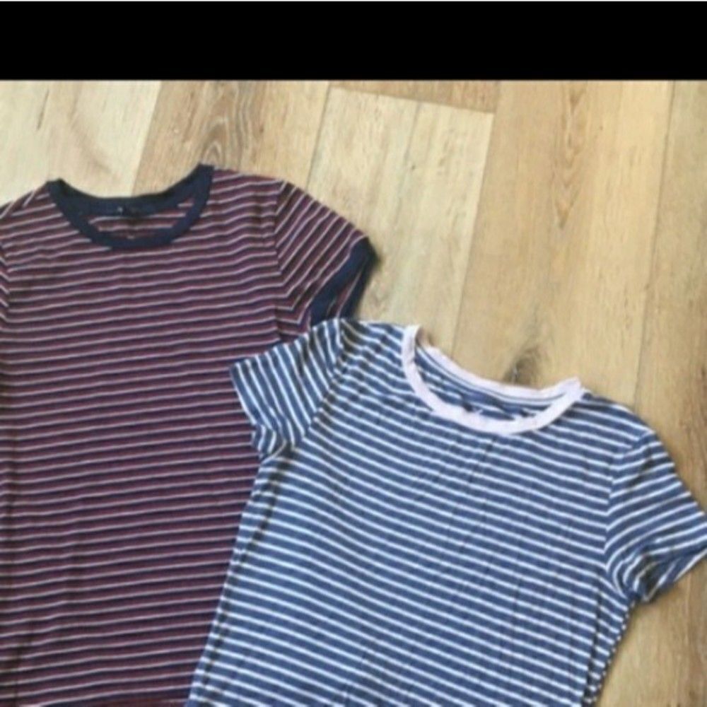 Striped Tshirt top bundle Jrs women’s xs & Small sizes tee short sleeve y2k